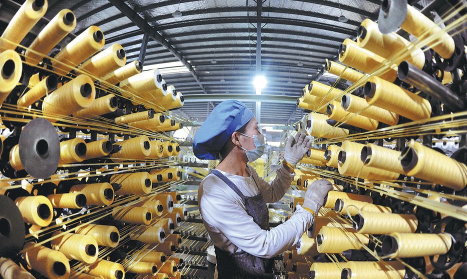 BeyondCHN's tweet photo. 📲💻China's industrial profits rose 15.7% in the first eight months, fueled in part by the #AI boom. Electronics-sector profits surged 110%, highlighting the growing role of new technologies in industry. #BeyondChina https://t.co/lHdvulw1NR