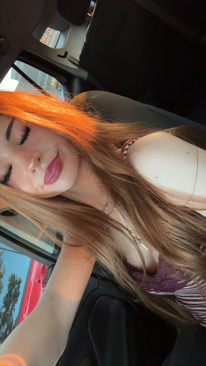 requiem2you's tweet photo. hi new oomfs 👋👋 https://t.co/4z0nl4k9qs