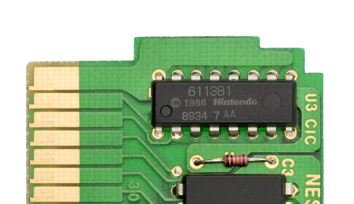 iknowyouz's tweet photo. Nintendo didn’t just relaunch the console market — it controlled it.
NES publishers were limited to a small number of releases, Nintendo manufactured the cartridges, and the 10NES chip blocked unlicensed games.
After the crash, Nintendo chose control over chaos. https://t.co/IkWuMMoF9M