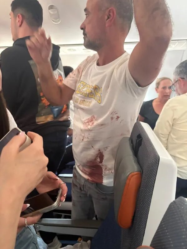 AdityaRajKaul's tweet photo. First images from the FlyDubai Aircraft which made emergency landing in Saudi Arabia. One passenger with bloodstained shirt. More details awaited. Fly Dubai sending replacement aircraft to Saudi Arabia. https://t.co/6nqwP3zEoH