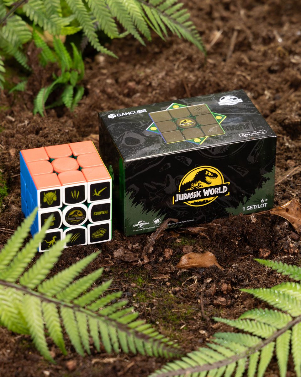 gancube's tweet photo. JURASSIC SPEED. AWAKENED. 🦖

Meet the GAN356M E Jurassic World Edition.
Something ancient has awakened.

#GANCUBE #GAN356ME #JurassicWorld #JurassicPark https://t.co/VOS4kMPBQY