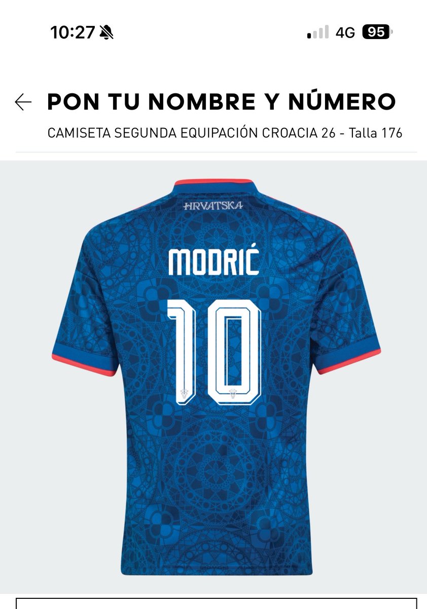 durk_dark's tweet photo. Llevo un par de días tentada a comprarme la camiseta de luka.
El obstáculo son los 100 pavazos q cuesta😃☝🏻 https://t.co/m9u4Q62oN6