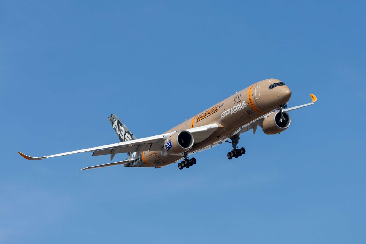 Airbus's tweet photo. Some of our top picks from the #A350F maiden flight! 📸 Which one is your favourite? https://t.co/QS1TwFcIMO