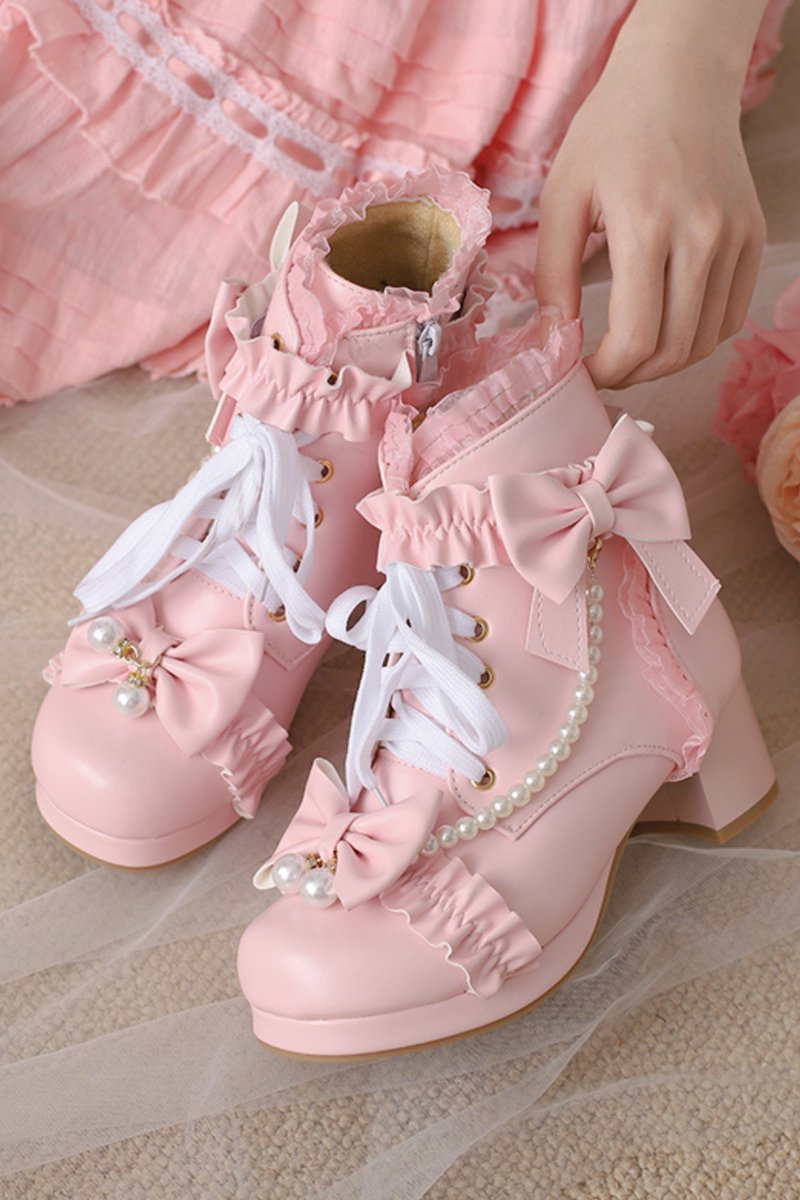 Belchic7's tweet photo. 🎀🩰リボン✖️パールのお姫様ブーツ🩰🎀 https://t.co/0cHYEURPQQ