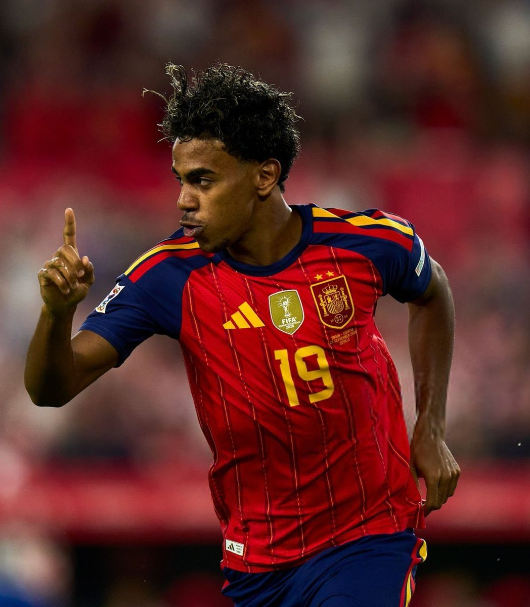 _BeFootball's tweet photo. 🚨 Lamine Yamal 🇪🇸 a marqué hier soir SON PREMIER DOUBLÉ en sélection depuis 2 ans. https://t.co/3UVbGULRfa