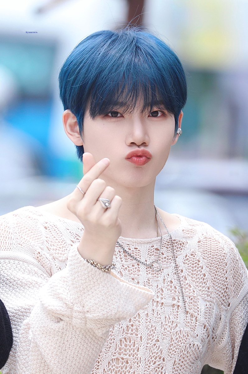 o_saraSM's tweet photo. 머리 귀여워

#TREASURE #JUNKYU #준규 #ジュンギュ https://t.co/6NYa7UqlIe