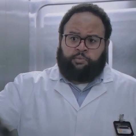 SiezerW's tweet photo. Since the virus isn’t airborne, how exactly did these doctors leak the virus?
#ResidentEvil https://t.co/gOyxkcbX3M