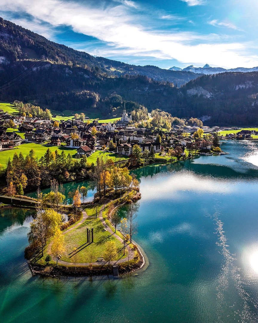TravelBucketX's tweet photo. Interlaken, Switzerland 🇨🇭 https://t.co/64sU8vE17S