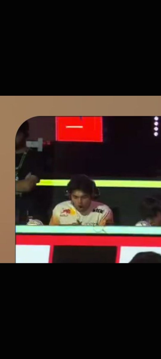 TAGJonny16's tweet photo. @Team_ApexGaming Reaction says it all😭 https://t.co/HZq78S6uoM