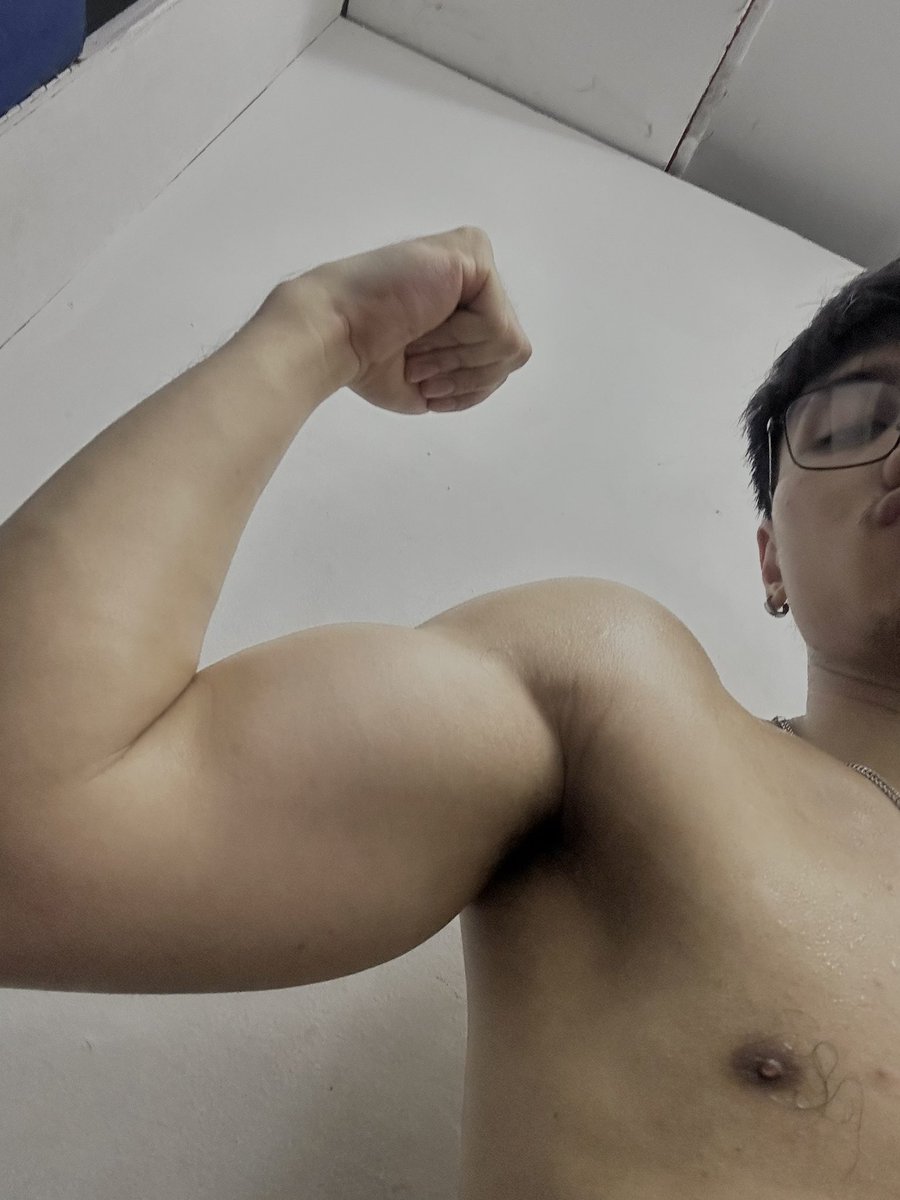 jdrn_08's tweet photo. Good BICEPtember 👋🏻🐼 https://t.co/KPB8lcZkD7
