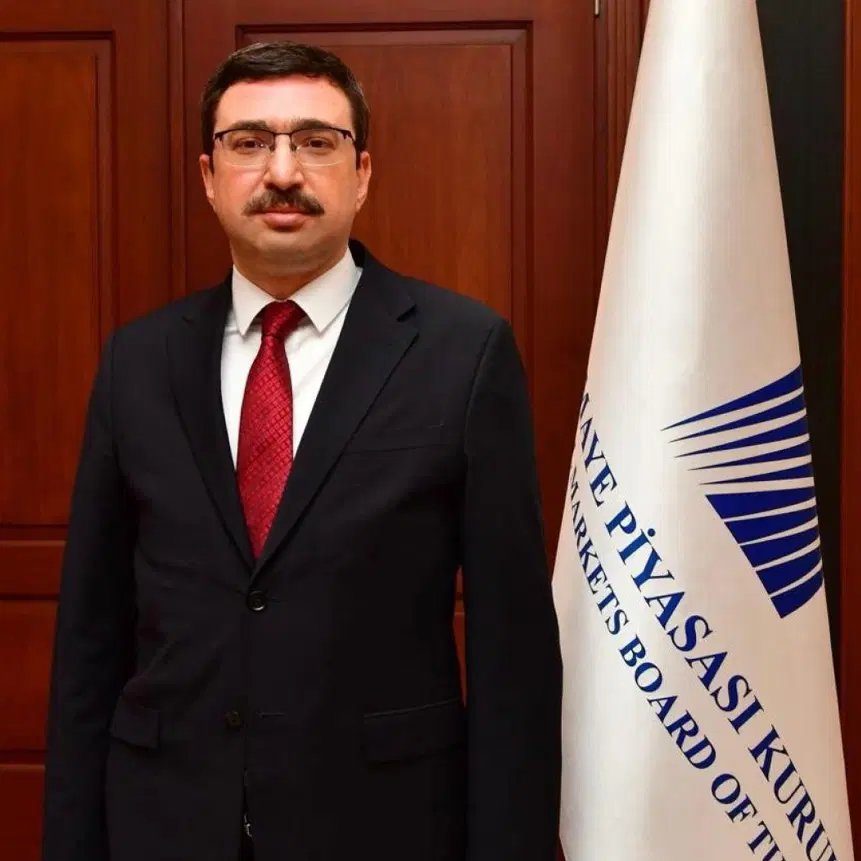 bosunatiklama's tweet photo. SPK eski Başkanı İbrahim Ömer Gönül, fon soruşturması kapsamında şüpheli sıfatıyla ifade verecek. https://t.co/oKTVSzIPpn