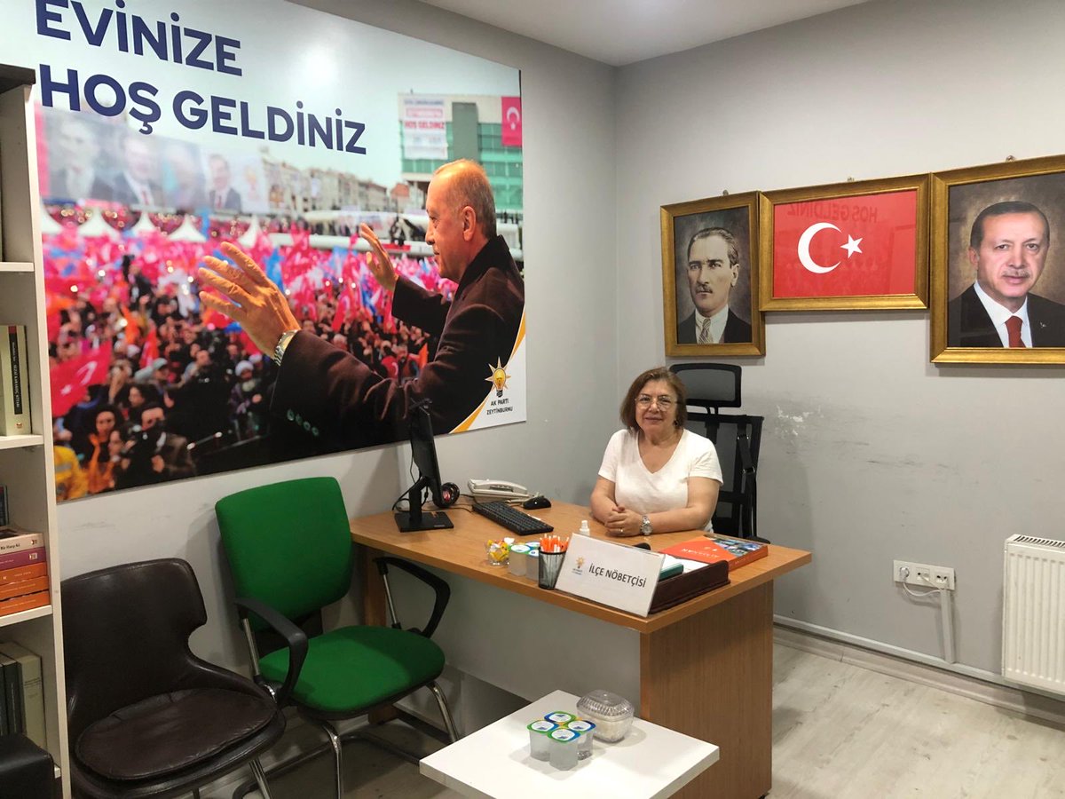 akzeytinburnu's tweet photo. Zeytinburnu İçin Nöbetteyiz🇹🇷

Bugün AK Parti Zeytinburnu İlçe Nöbetçimiz  Yönetim kurulu üyemiz Emriye Tekin @emriyetekinzb 

⏰10.00-17.00 arası
Soru, görüş ve önerileriniz için bizleri arayabilir veya ziyaret edebilirsiniz.

📞 0(212) 416 30 86

https://t.co/4LDChyP5JW https://t.co/alu98twpFS