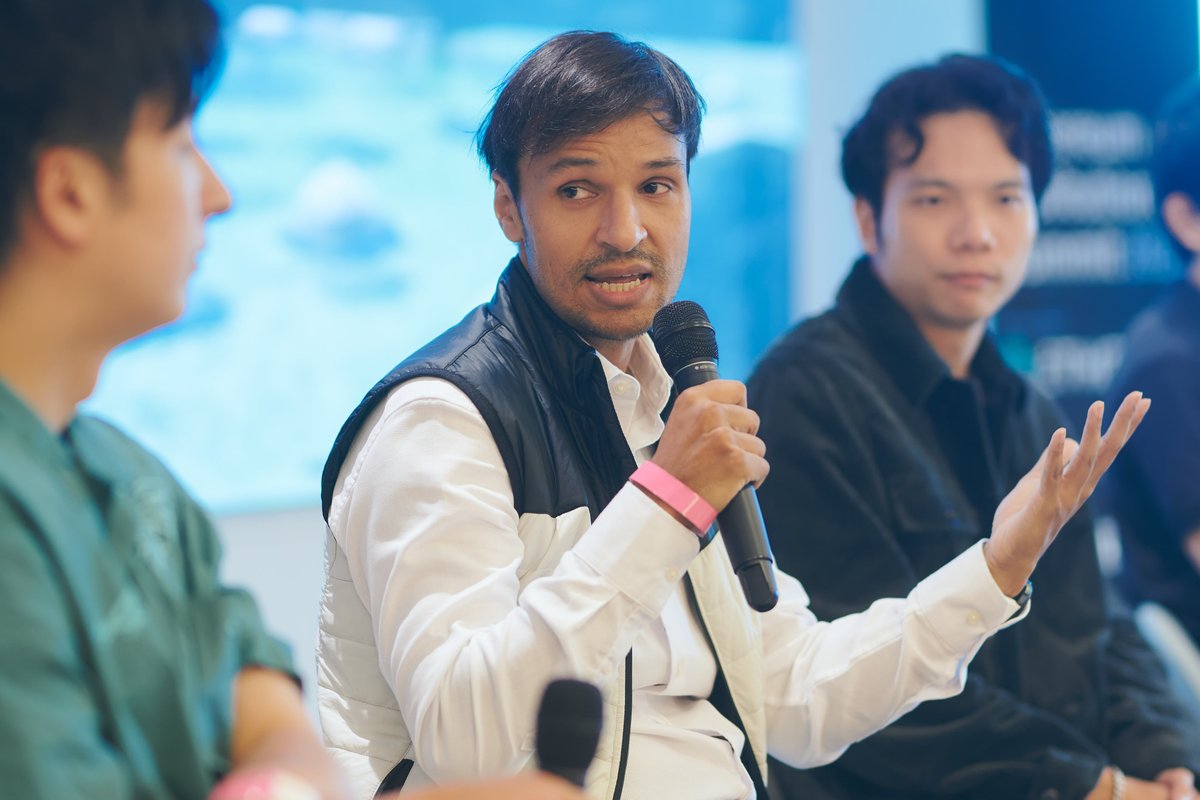 eis_eth's tweet photo. To our 39 speakers.

Stablecoins, RWA tokenization, institutional DeFi, privacy and censorship resistance. You spoke candidly on subjects that rarely reach a public stage, each from your own position. Thank you for the preparation and the judgment that took. https://t.co/RhhTROpf7n