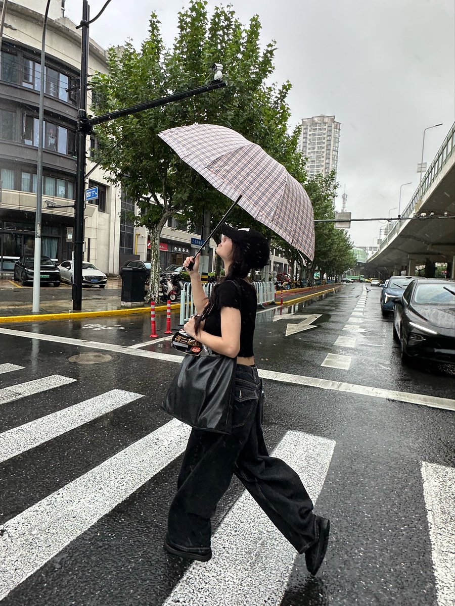 meilizzz_'s tweet photo. "i'm walking now, good luck everybody" https://t.co/c2UhhJjzlE