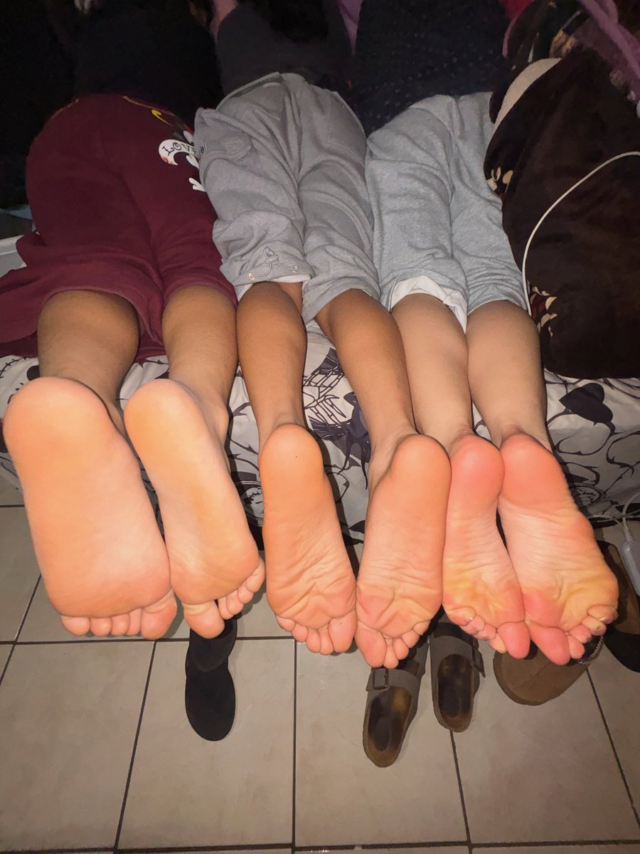 Vsprettyft's tweet photo. Peep the birks https://t.co/2mcXMcrXJa