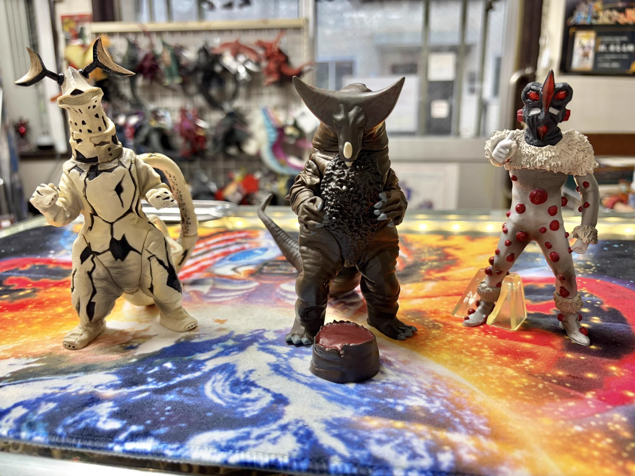 昭和レトロ　カード セット　仮面ライダー、ウルトラマン、ゴジラ、ガメラ いなちゃん【HOBBY WORLD いなちゃんとこ。】 on X: 