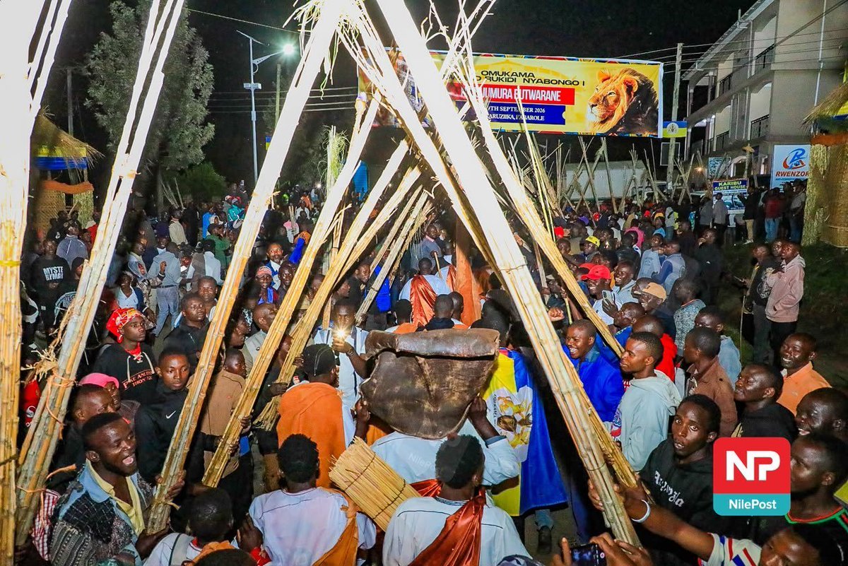 andyarinaitwe's tweet photo. Team Baby Oyo🤔😄🤔
So after all this happiness and celebrations u have witnessed in Tooro, u still think Batooro are not happy with the new king🤣🤣👐👐👐 https://t.co/8zV2vFmtoq