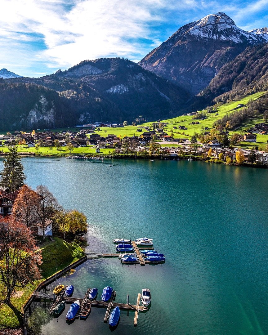 TravelBucketX's tweet photo. Interlaken, Switzerland 🇨🇭 https://t.co/64sU8vE17S