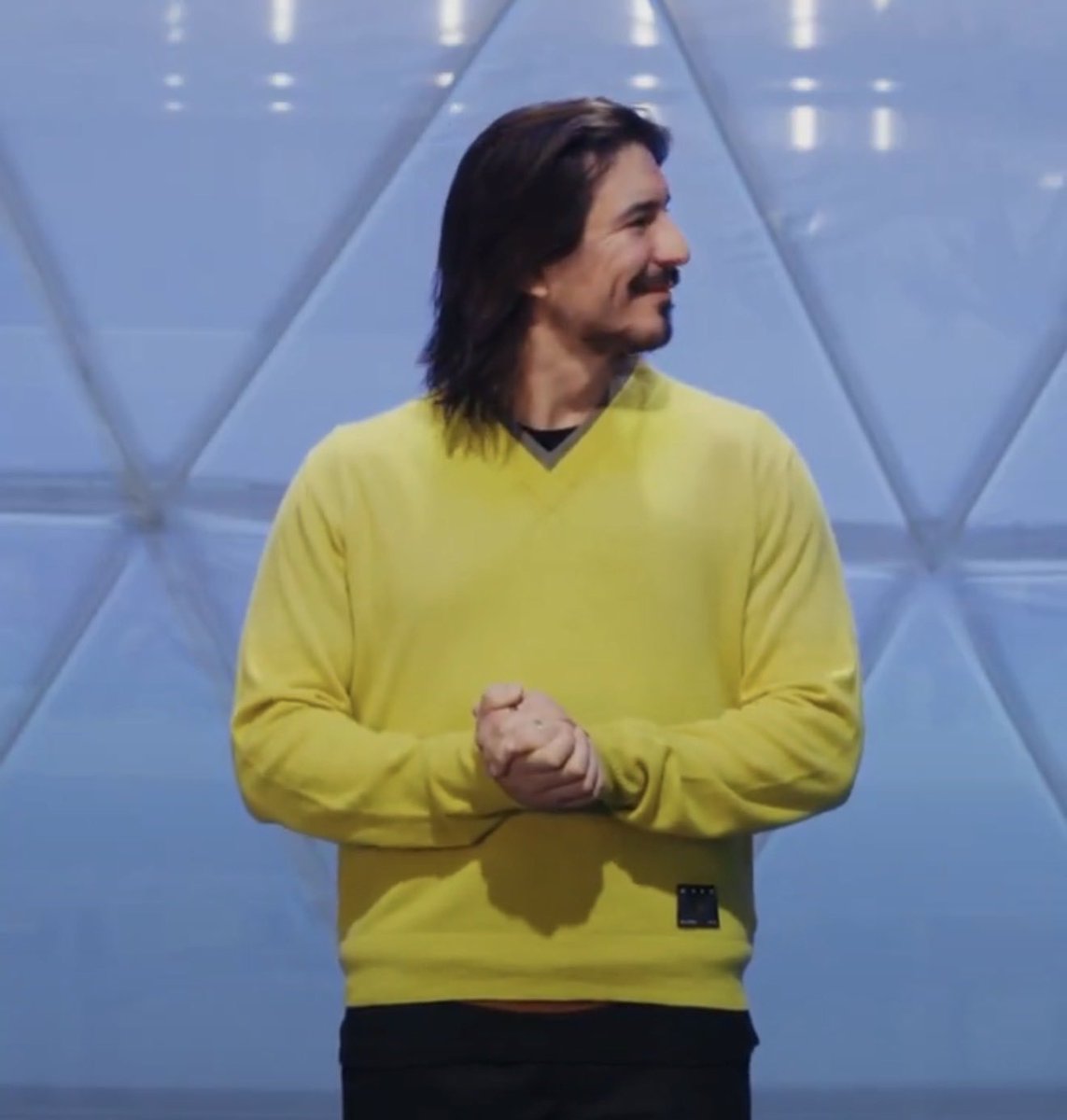 WhalesInsiderHB's tweet photo. 🚨 Robinhood CEO Vlad Tenev: ''Robinhood is bringing America its first true perps.  No expiry, with P&amp;L settled every 15 minutes.  A new chapter for US derivatives.'' https://t.co/nTCcJB6eWR