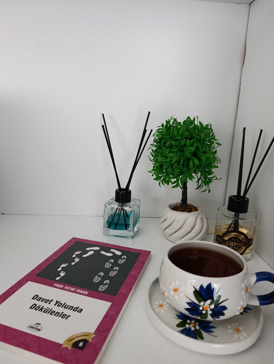 Dilekklsvrx's tweet photo. Baskılara karşı sarsılmayan bir iradeyle, haklı davamızı her platformda demliyoruz. Çay içme eylemlerimizle sessiz kalmayacağımızı bir kez daha ilan ediyoruz.#GönülerBirOlsun https://t.co/GS9m8mZwOW
