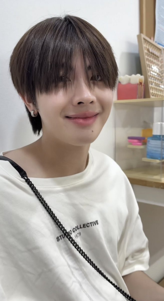 ANJellahhhcinnn's tweet photo. น้องดูเด็กมากอ่ะ https://t.co/Fdx4KabTzM