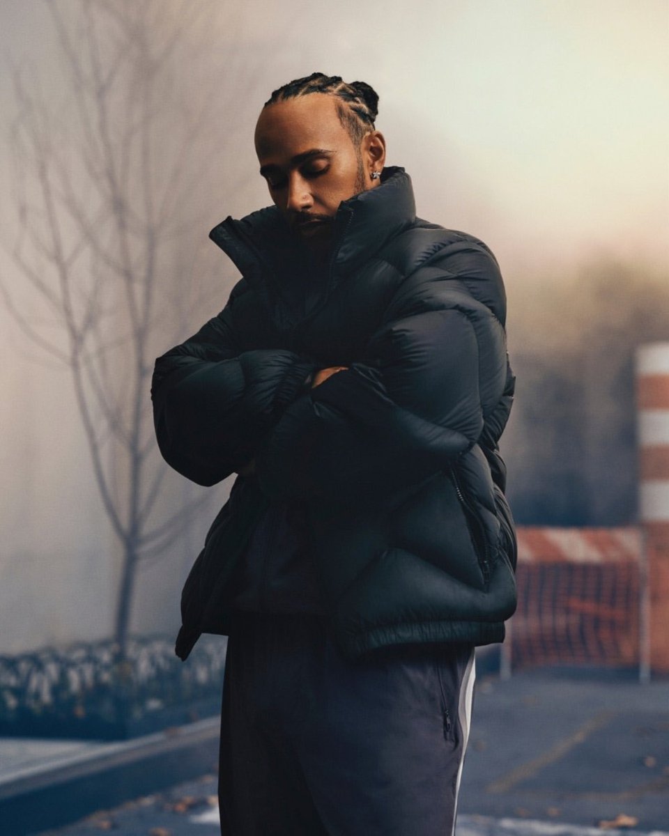 lucasscircuit's tweet photo. Lewis x Lululemon #lewishamilton https://t.co/A25wGoo1Qx