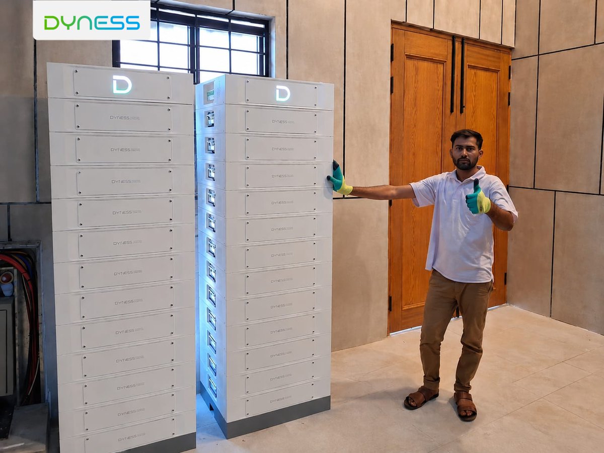 DynessESS's tweet photo. 🔋 Dyness STACK100 is now powering a PSO fuel station in Islamabad, Pakistan.

With 52 battery modules across four clusters, the 260 kWh energy storage system is paired with two 50 kW Solis hybrid inverters to support more stable, efficient day-to-day operations.
#Dynessshowcase https://t.co/7hR8uQmqJv