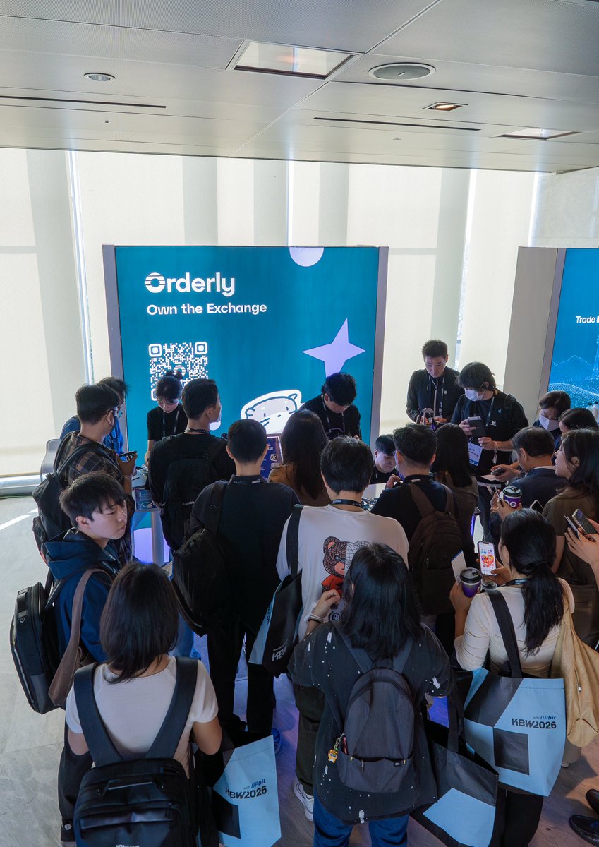 OrderlyNetwork's tweet photo. nothing Orderly about this

our booth at @kbwofficial 🇰🇷 has been rammed all day

Koreans really do f*cking love perps https://t.co/LElfSKvZv6