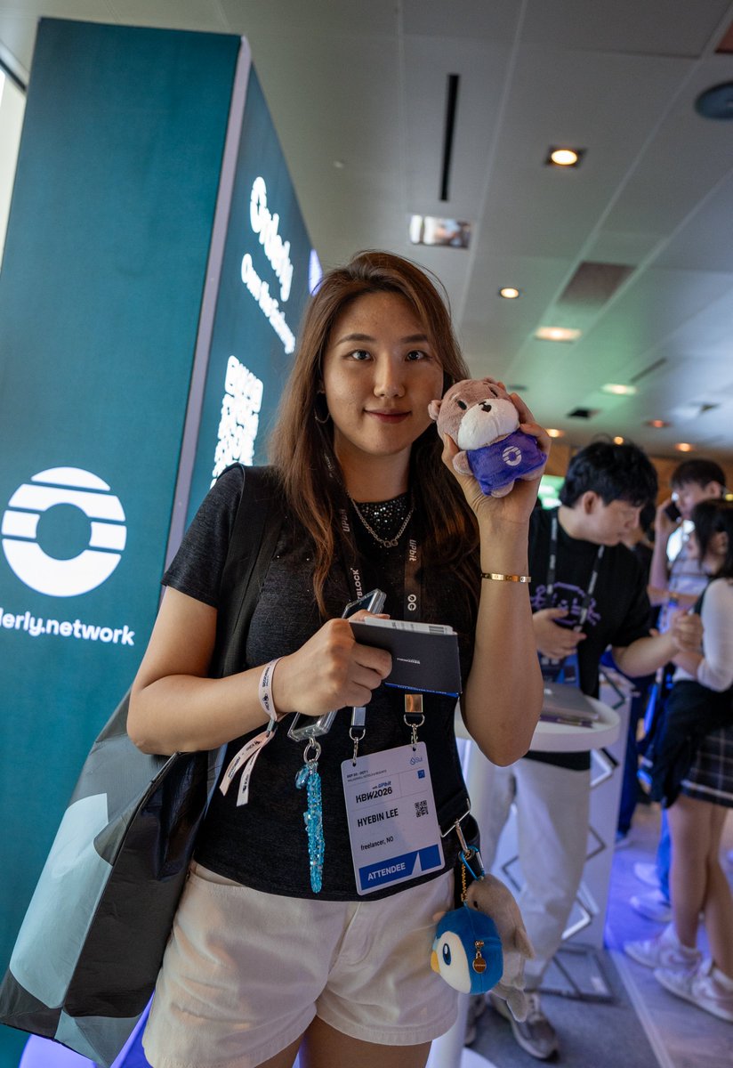OrderlyNetwork's tweet photo. nothing Orderly about this

our booth at @kbwofficial 🇰🇷 has been rammed all day

Koreans really do f*cking love perps https://t.co/LElfSKvZv6