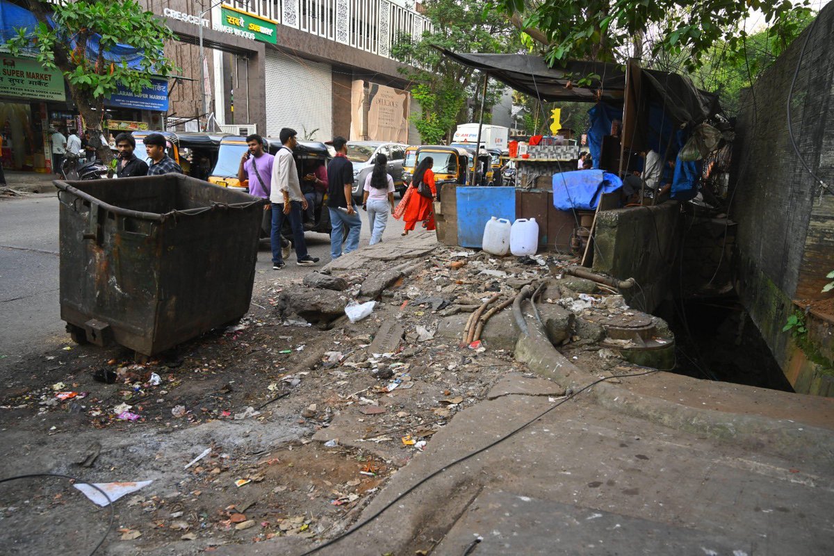 ChandivaliCCWA's tweet photo. Chandivali residents audit footpaths to debunk BMC’s ‘Pedestrian First’ claims. Article in today's Hindustan Times.
Reported by @Osamaarawal in today's @htTweets @AshwiniBhide @mybmc @mybmcWardL @mayor_mumbai @CMOMaharashtra @VarshaEGaikwad https://t.co/OjSsbP6a7Y