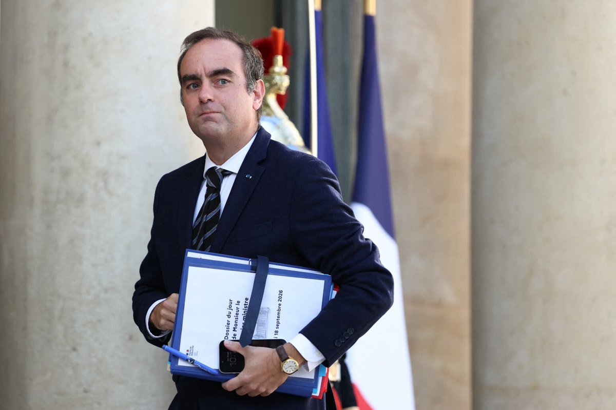 BFMTV's tweet photo. 🔴 EN DIRECT
Budget 2027: Sébastien Lecornu alerte sur la remontée spectaculaire du coût de la dette française
https://t.co/pIwvsCHKvS https://t.co/16E72q5EpL