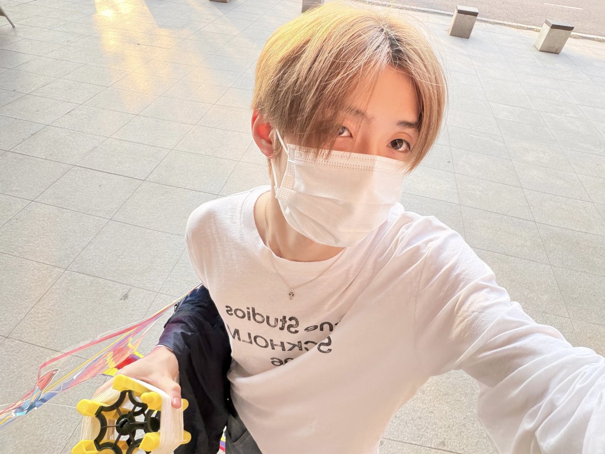 neojohda147152's tweet photo. 리오랑 상현이 옷장 공유인가?? https://t.co/IRsLyTRxCT