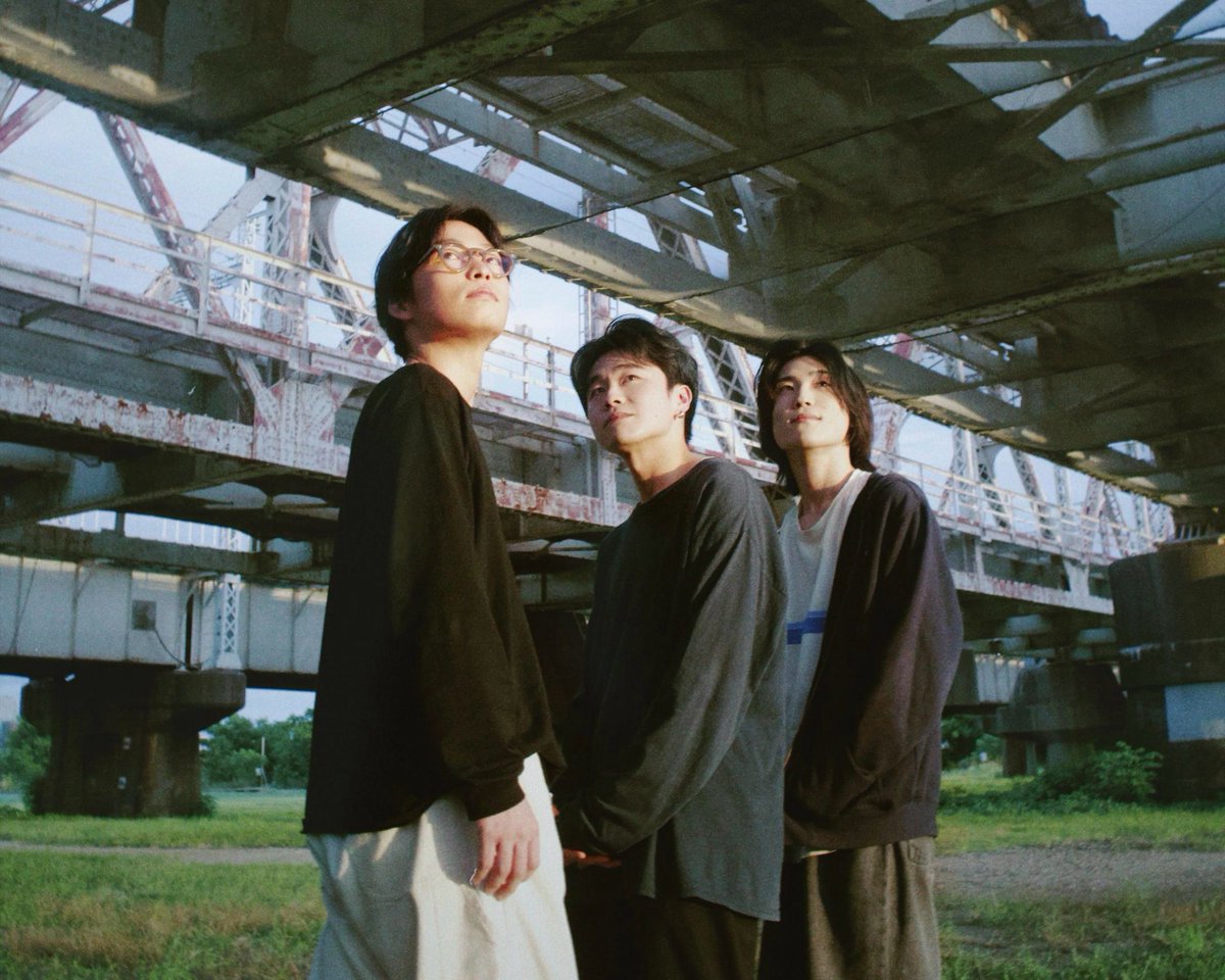 antenna__mag's tweet photo. 🕊人気コラム

西日本のライブハウス店長・ブッカーが注目しているアーティスト連載、8月号！

今月の推薦者はこちらの方々！
▼
livehouse nano（@mogura_nano）：土龍
LIVE HOUSE Pangea（@Pangea_osaka）：住田悠真

👇記事はこちら
https://t.co/M3HV9Yl9Le https://t.co/tephgovqdd