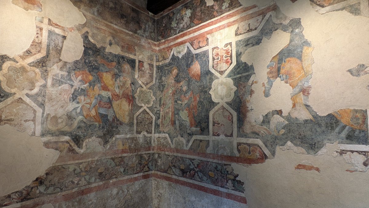 martgathercole's tweet photo. For #WallArtWednesday stunning medieval frescoes at the Castello di  Arco 🇮🇹🤗 https://t.co/wtcAXmnpPt
