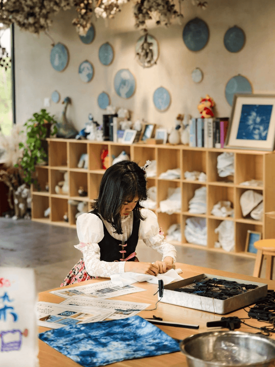 jakaracing123's tweet photo. [Zhong Yicai's unique insights shine through every work he creates—such a standout talent!] https://t.co/fQTcsL1x4O