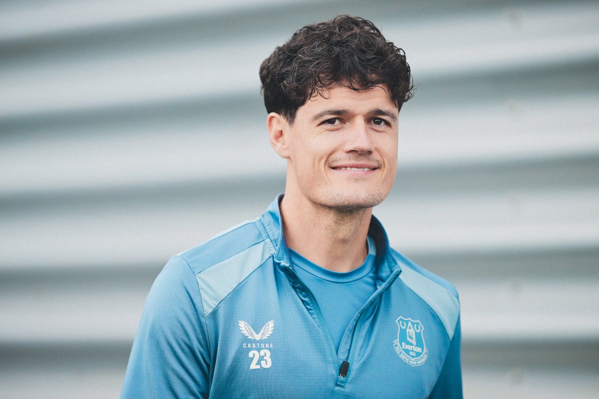 Everton's tweet photo. 🇩🇰💪 Getting closer and ready to make an impact. https://t.co/xu8wdgqeDC