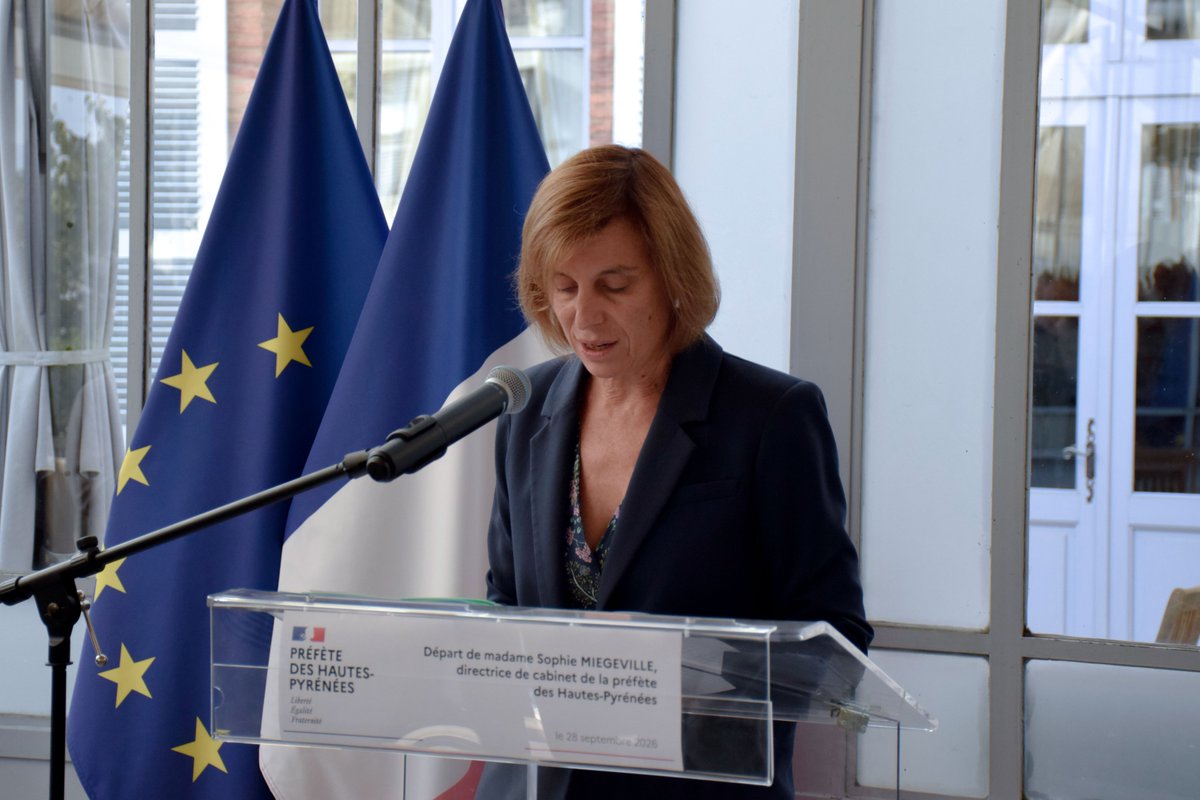 Prefet65's tweet photo. #NotrePréfecture🙏  | Départ de Sophie Miegeville, directrice de cabinet de la préfète des Hautes-Pyrénées, nommée sous-préfète de Prades. Merci pour ces années d’ #engagement, de rigueur, de disponibilité et de #servicepublic au service de l’État et des Hautes-Pyrénées. https://t.co/TVp15e9z4S