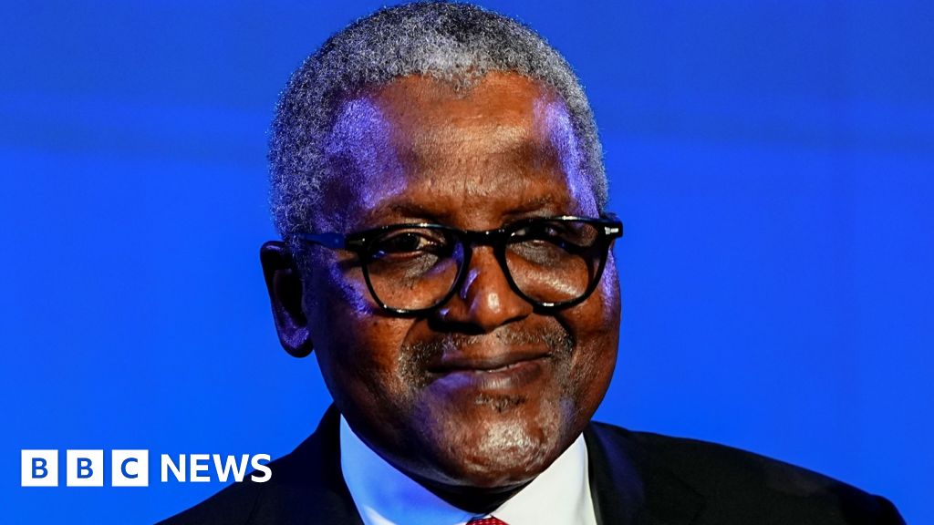 BBCAfrica's tweet photo. Nigerian billionaire Aliko Dangote and Kenya’s President William Ruto are set to break ground on a $16bn (£12bn) oil refinery in Lamu, amid protests by residents demanding more compensation for land used for the project. https://t.co/INn64R6yn6 https://t.co/e0qGkAtYes