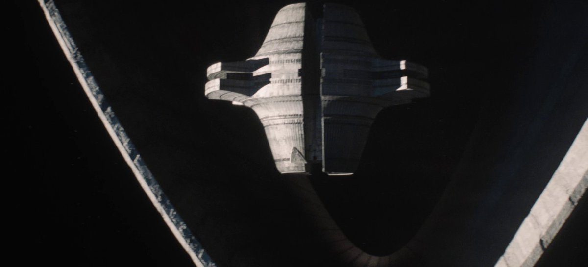DuneInfo's tweet photo. A look at the scale of the new #DunePartThree ship - in a Heighliner, in space and on Arrakis. https://t.co/LcIGZ3Sp4S