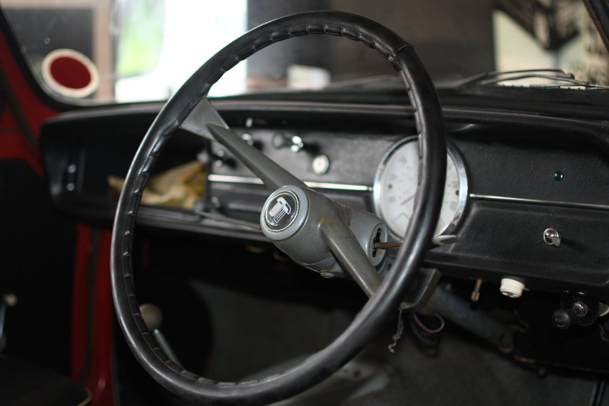 TriumphSSixClub's tweet photo. Welcome to Wheel Wednesday
Always a great place to be ..... Behind the wheel of your lovely Triumph .....
Which is your favourite??
Original, Period, Racing, Moto-Lita, Mountney, Dished, Flat ......... Oh so much choice??
#TSSC #triumph #wheelwednesday https://t.co/AN1y7uPYO5