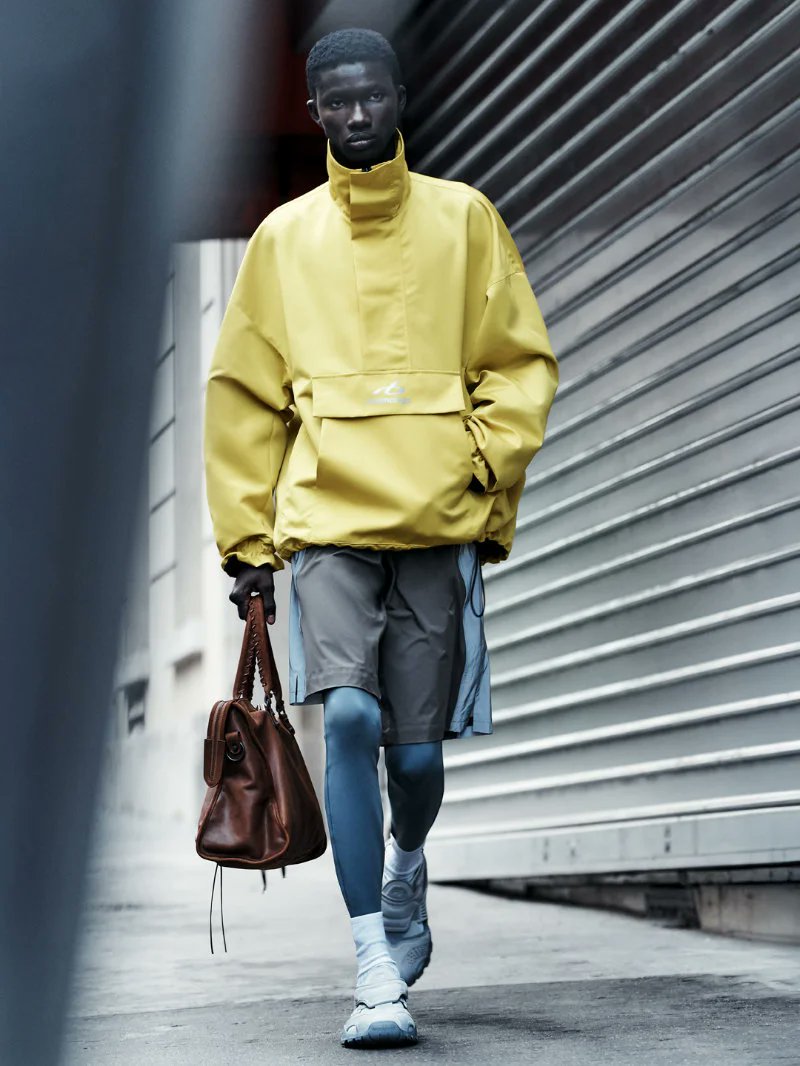 DAMAN_Magazine's tweet photo. Discover how Balenciaga brings TechWear into a new era with its Fall 2026 Collection

Read more
https://t.co/iQ2WSqFAZP https://t.co/eWkjd0MuBb