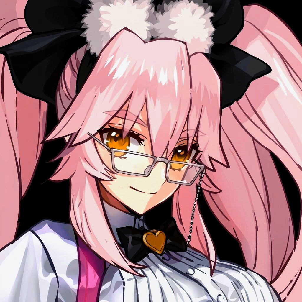 TheCEOFox's tweet photo. — The Fox repeatedly claps her palms together with great excitement, mostly because the question had been turned back to her
it wasn't the excitement of showing off, but simply pure happiness —

A simple and genuine F!
As I said, it's pretty much the same for both of us! https://t.co/LZQYejbim9