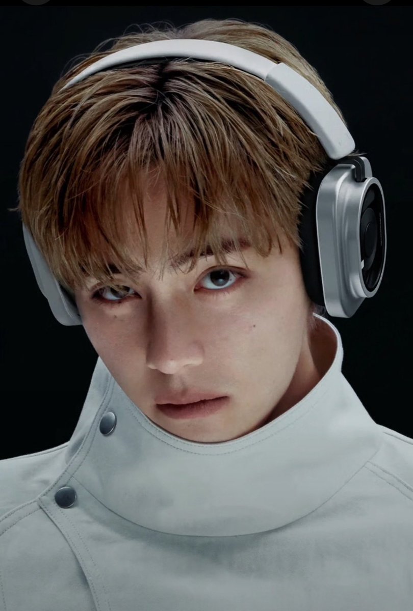 letkholl's tweet photo. NEW GLOBAL BRAND AMBASSADOR FOR NOTHING, A HEADPHONE (1) PRO! https://t.co/z4vC1CZ8VG