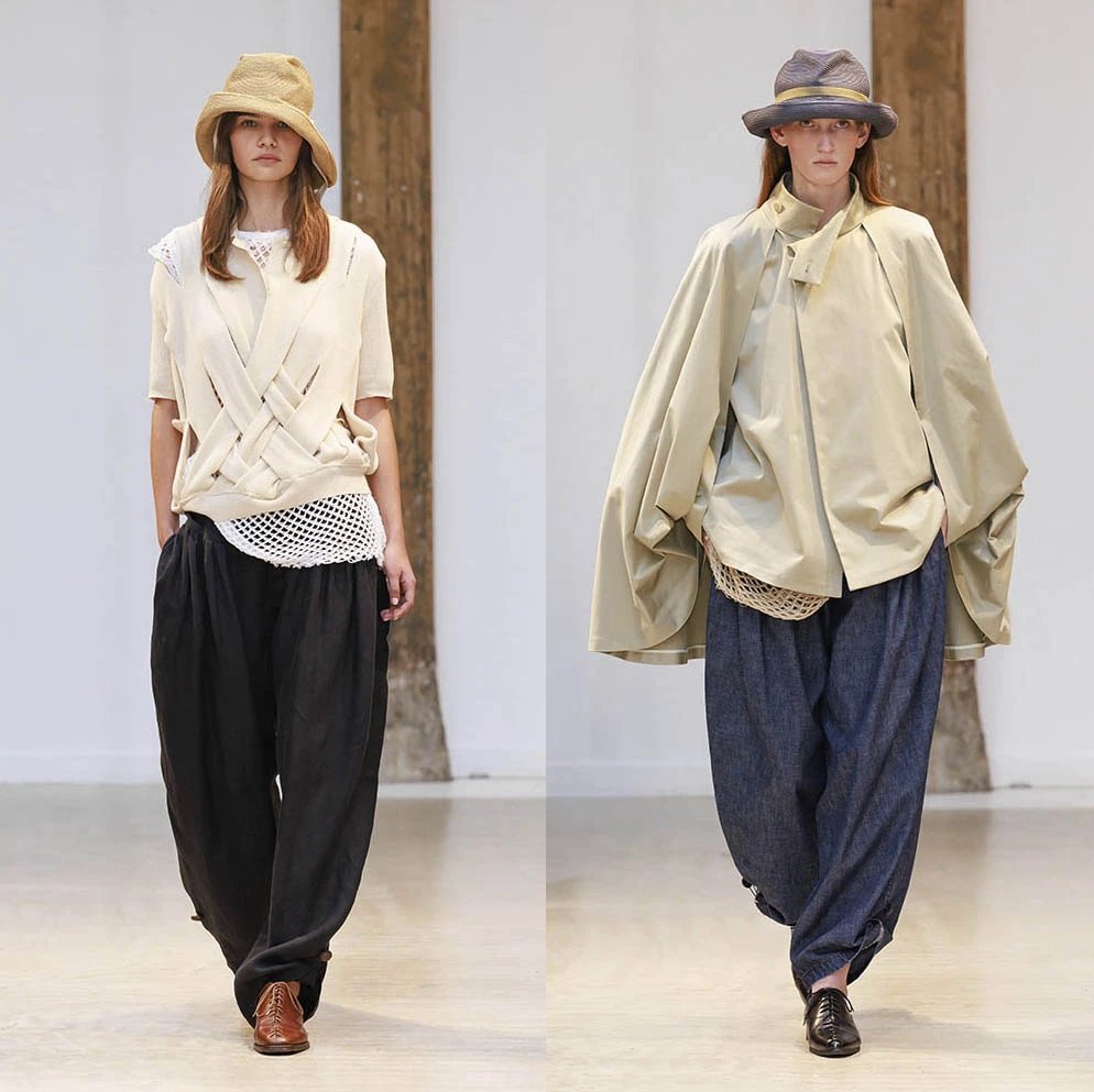 fashionjp's tweet photo. 【パリ SS2027】#VAUTRAIT(#ヴォートレイト)は、ゆっくりと時間が流れる海辺へ
船のロープの結び目や酸化した金属などから着想
レポート&全ルックはこちら🔻
https://t.co/1HvswvadPr
#ParisFashionWeek #PFW #SS2027 https://t.co/Dis5D79Vwy