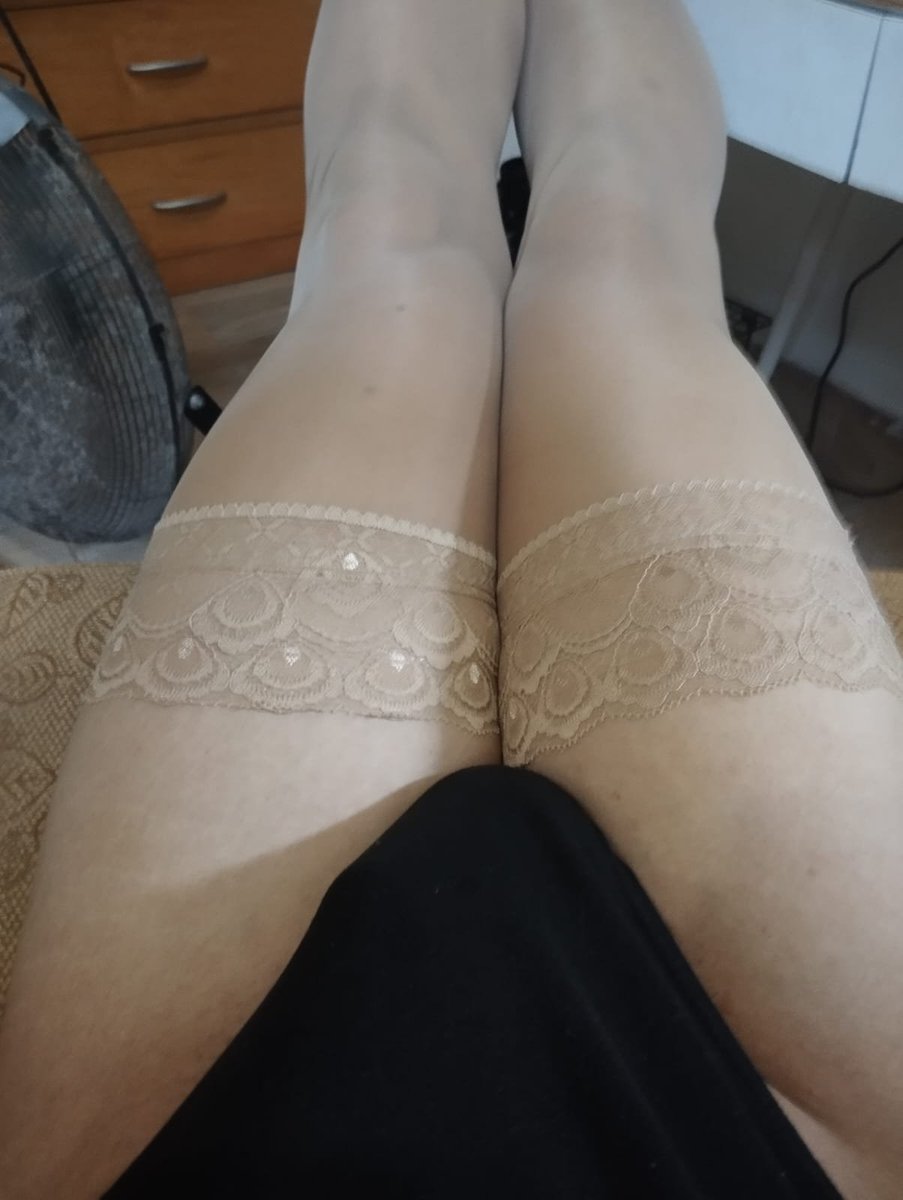 sobas_this's tweet photo. Muslos así de grandes Peter 
#thickthighs https://t.co/xbfKz7HjFG