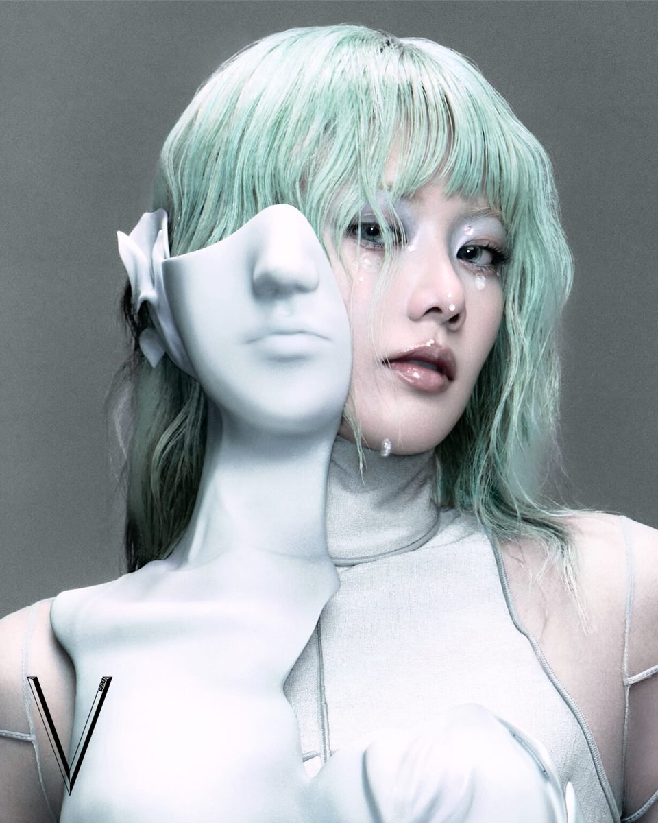 matemaacona's tweet photo. i feel that xg's v magazine shoot from 2025 isn't remembered enough https://t.co/cY6jbfOvKn
