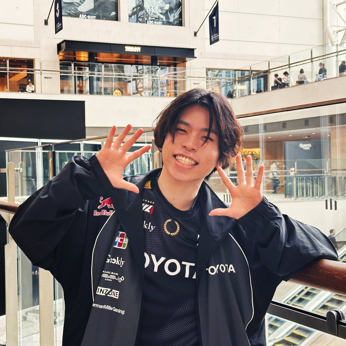 zeta_idv's tweet photo. ⚡#第五人格横浜コラボ エキシビションマッチ

🇯🇵9/30(Wed) 13:30~
👤mkmldy

仲良しこよしで登場🎶🪼 https://t.co/h0RiiDDBi9