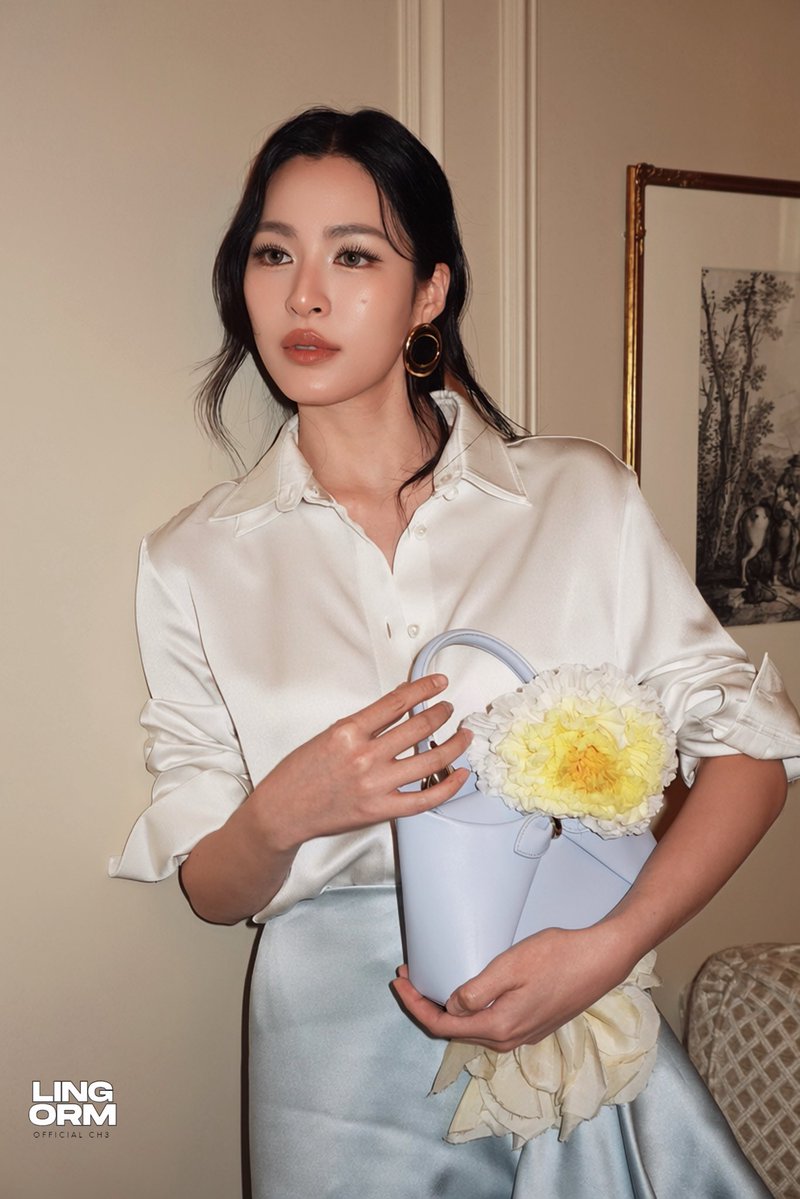 LingOrmCH3's tweet photo. สวยแบบลงตัวสุด ๆ 

LINGORM BA DIOR AT PFW
#DiorSummer27xLingOrm
#LinglingKwong #OrmKornnaphat 
#LingOrm #Dior #DiorSummer27 #PFW https://t.co/xiKGv02Rxg
