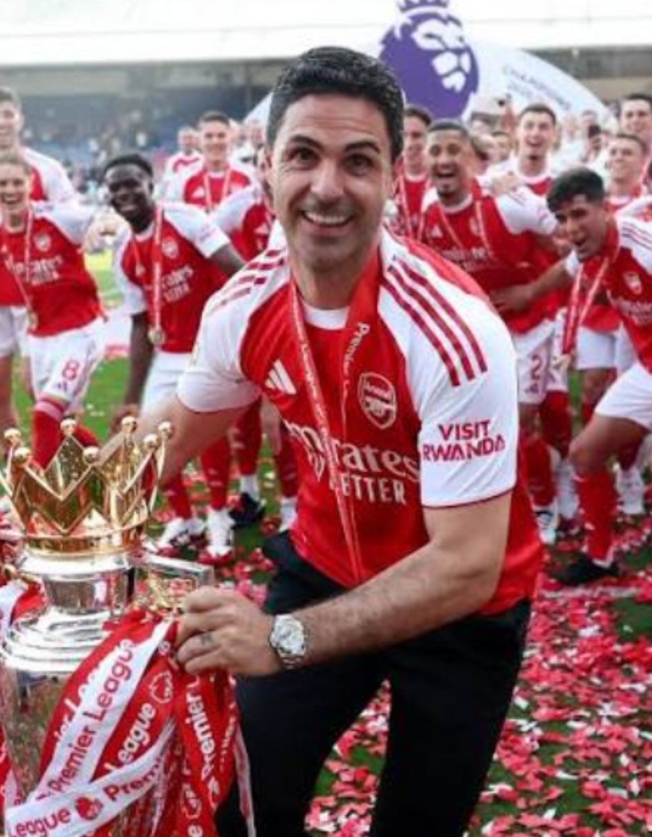 PlannedUnc's tweet photo. Dear Young Man,

Do not chase quick success like Man City. Life always catches up. Instead, build your progress step by step like Arteta's project at Arsenal. https://t.co/q29UBlb4GK
