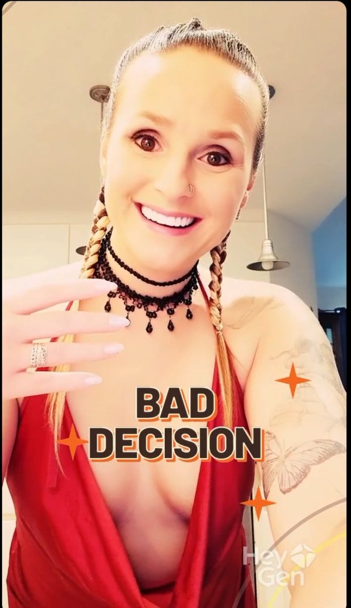 2bequeeninanna's tweet photo. Let's make some bad decisions 🤪 https://t.co/HeF2sO44Y6